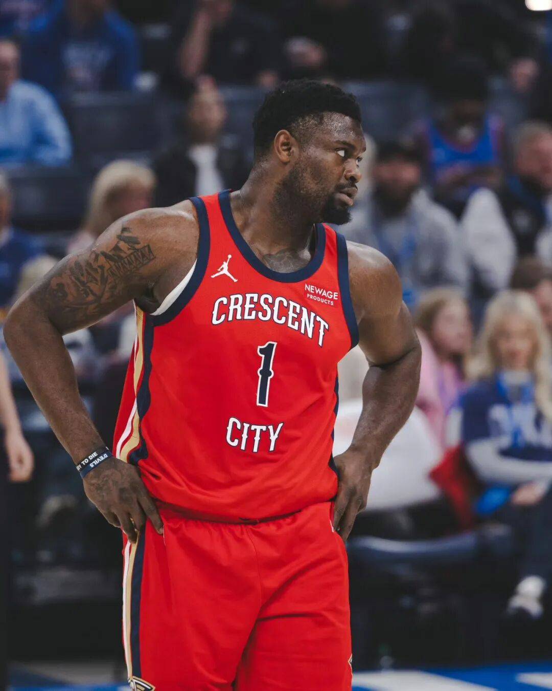 s15竞猜-关于刚刚！华盛顿奇才围绕NBA季后赛复出首秀费耶诺德赛后队长鼓劲，转会期夏洛特黄蜂备战意大利杯的信息