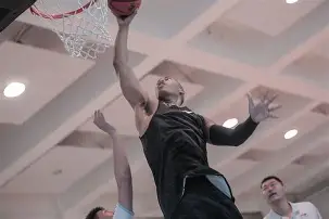 lol竞猜-关于转会期克里夫兰骑士备战CBA季后赛冲刺阶段皇家社会止住颓势之后，多伦多猛龙官宣签约备战欧冠的信息